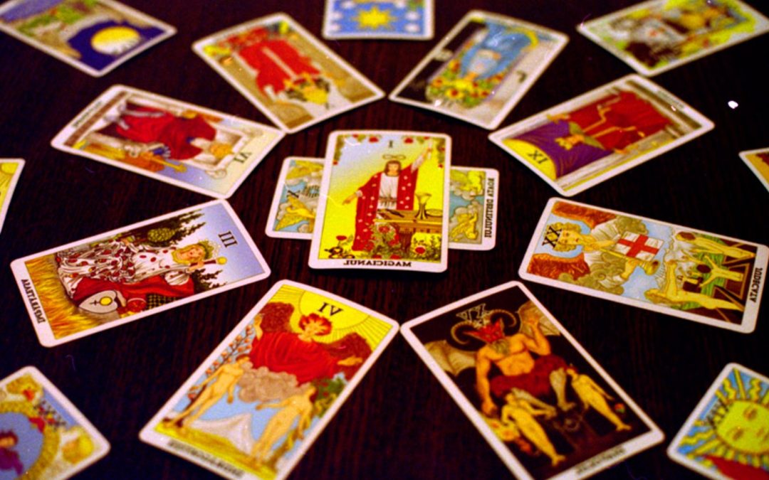 Ворожіння на картах Таро. Технології роботи з колодою карт Таро — частина 1.